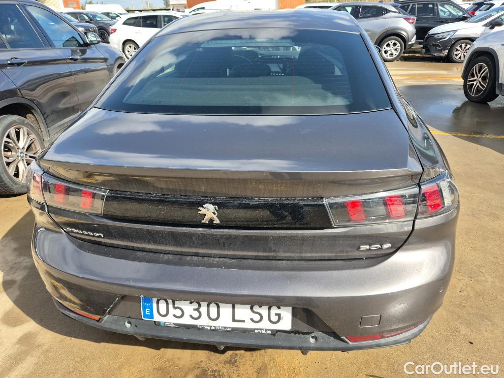  Peugeot  508 PEUGEOT  / 2018 / 5P / berlina con portón 5P Business Line BlueHDi 130 EAT8 (AC) #39