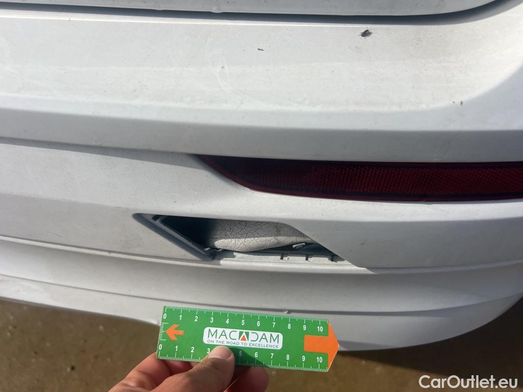  Volvo  XC60 VOLVO  / 2017 / 5P / todoterreno 2.0 B4 D Momentum Pro Auto #6