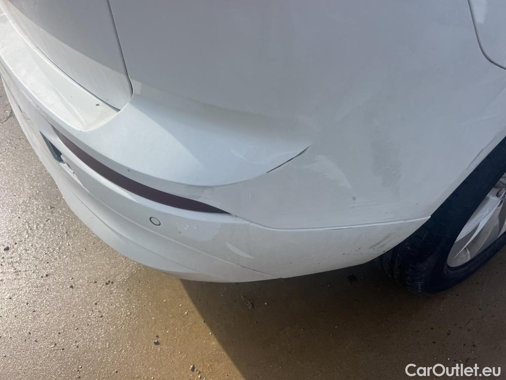  Volvo  XC60 VOLVO  / 2017 / 5P / todoterreno 2.0 B4 D Momentum Pro Auto #15