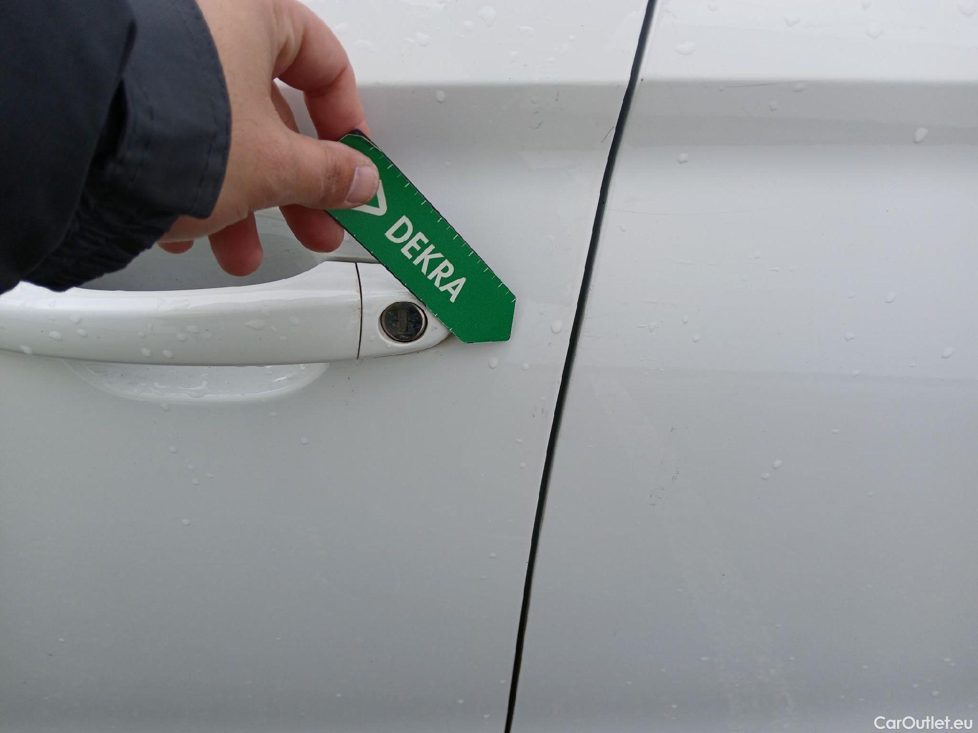  Opel  Corsa OPEL  1.2T XHL 74kW (100CV) Elegance #9