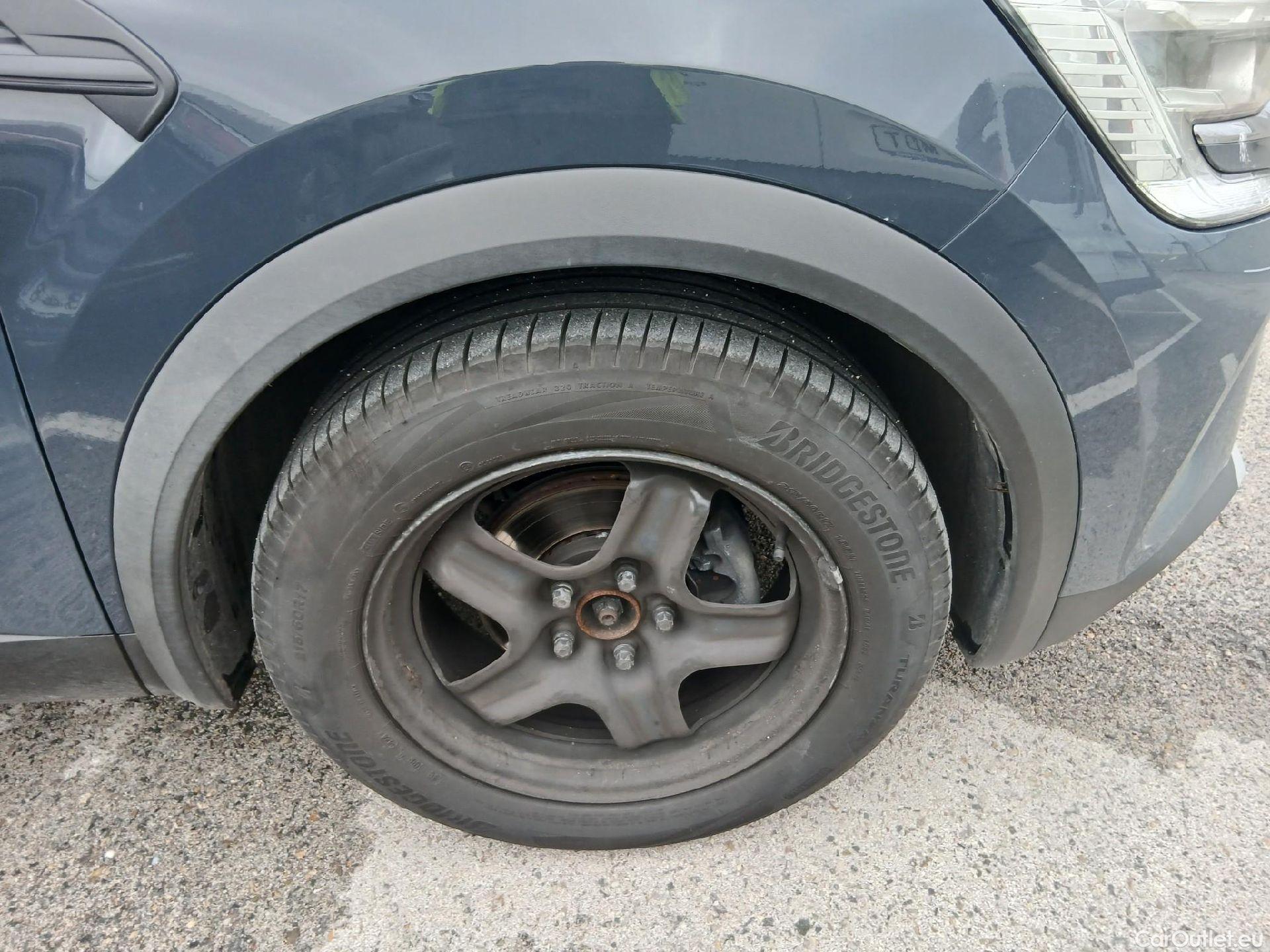  Renault  Captur  II Evolution 1.3 TCe 140CV MT6 E6d #52