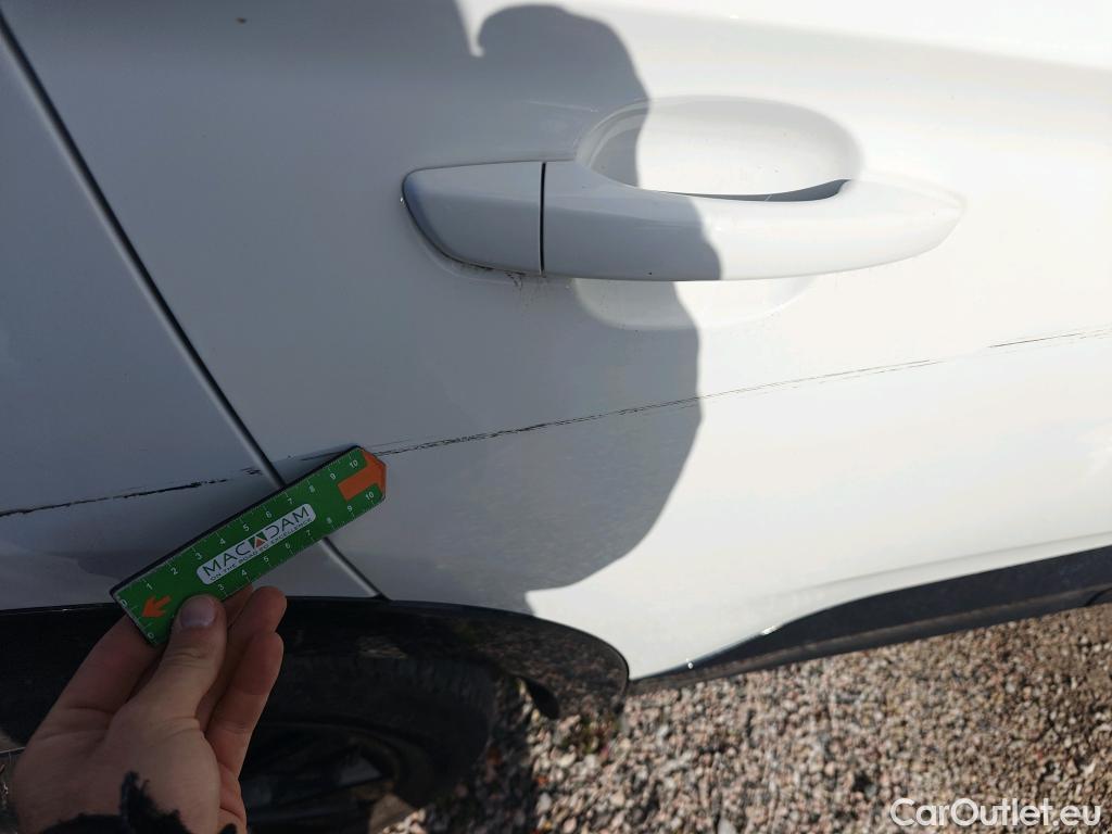  Opel   Grandland X OPEL Grandland / 2021 / 5P / todoterreno 1.5D DTH AT8 S/S GS #52