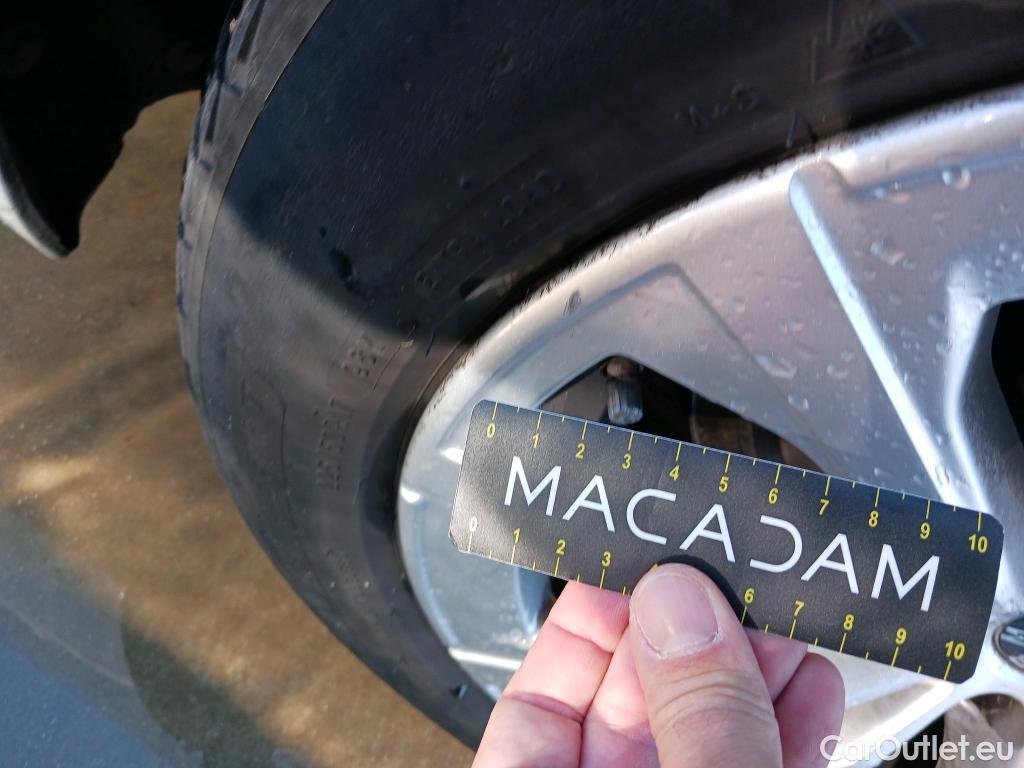  Bmw  Serie 3 BMW  / 2019 / 5P / familiar 320d Auto.Touring #20