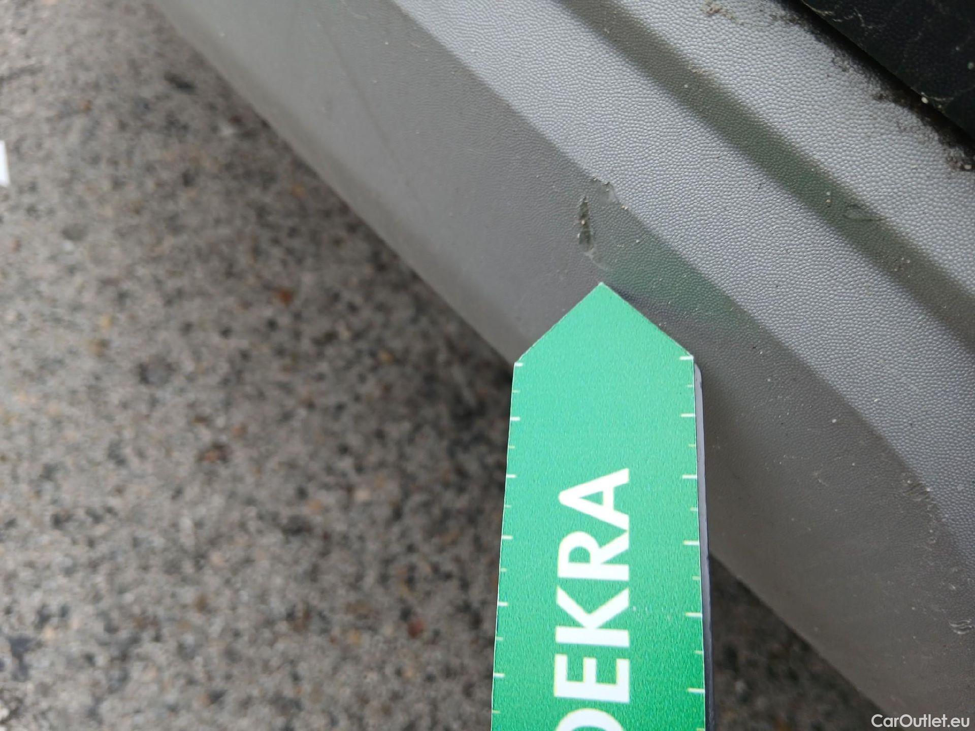  Renault  Captur  II Evolution 1.3 TCe 140CV MT6 E6d #36