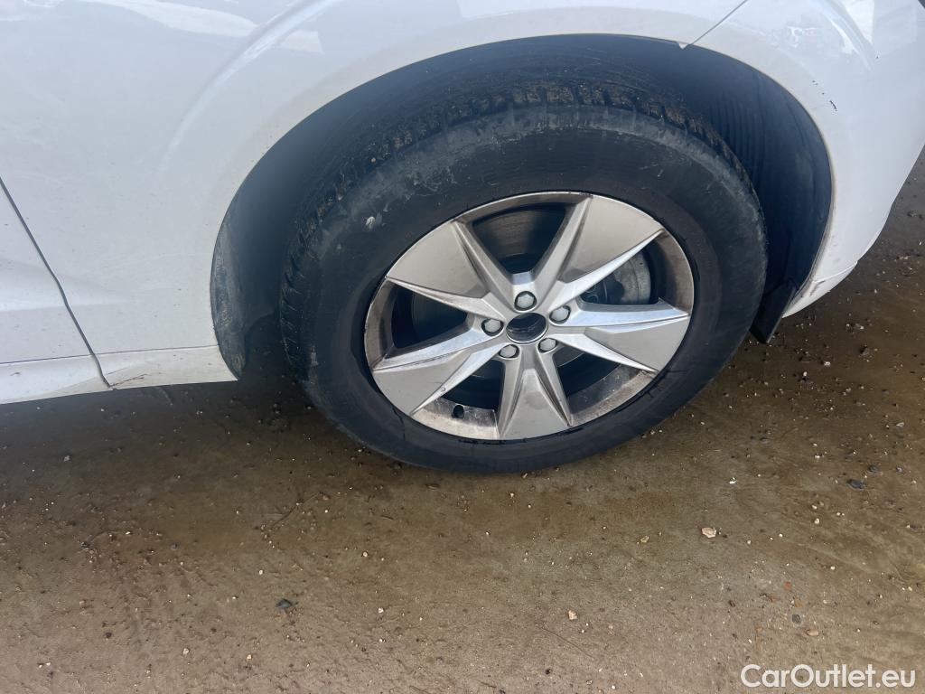  Volvo  XC60 VOLVO  / 2017 / 5P / todoterreno 2.0 B4 D Momentum Pro Auto #3