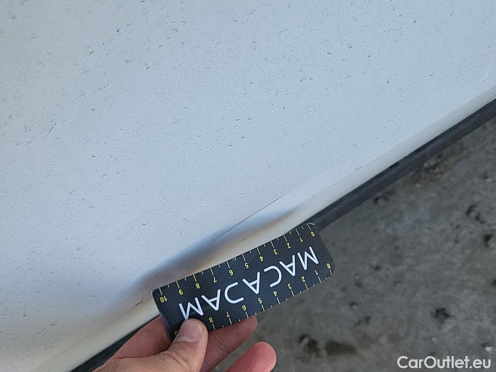  KIA  Sportage KIA  / 2018 / 5P / todoterreno 1.6 MHEV Concept 100kW (136CV) 4x2 #2