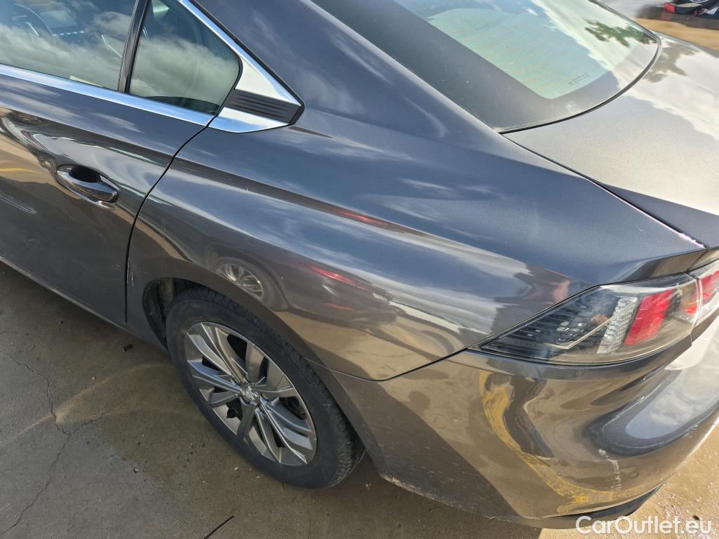  Peugeot  508 PEUGEOT  / 2018 / 5P / berlina con portón 5P Business Line BlueHDi 130 EAT8 (AC) #7