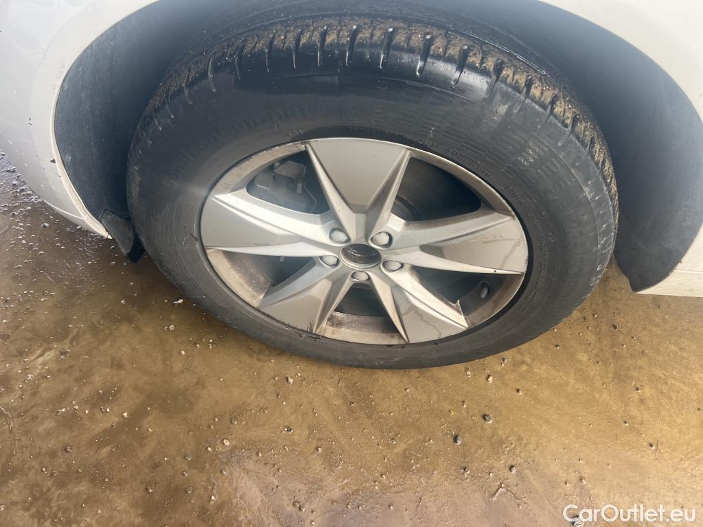  Volvo  XC60 VOLVO  / 2017 / 5P / todoterreno 2.0 B4 D Momentum Pro Auto #21