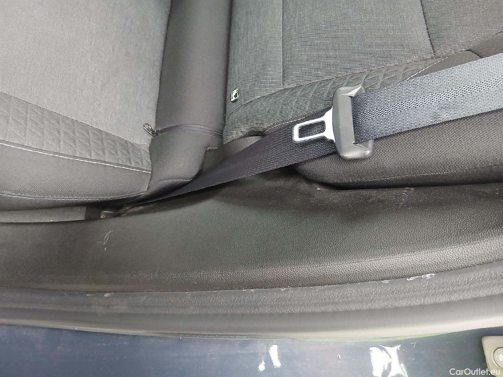  Renault  Captur  II Evolution 1.3 TCe 140CV MT6 E6d #23