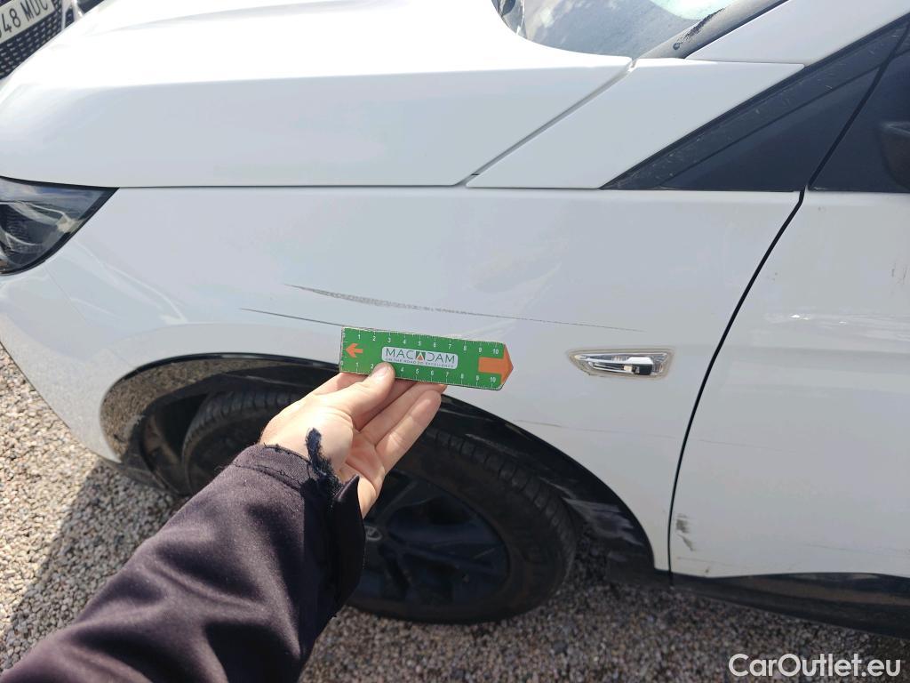  Opel   Grandland X OPEL Grandland / 2021 / 5P / todoterreno 1.5D DTH AT8 S/S GS #1