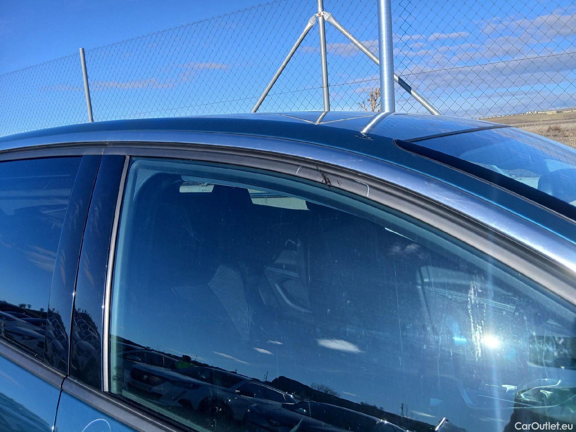  Peugeot  3008 PEUGEOT  / 2020 / 5P / todoterreno 1.5 BlueHDi 96kW (130CV) S&S Allure EAT8 #50