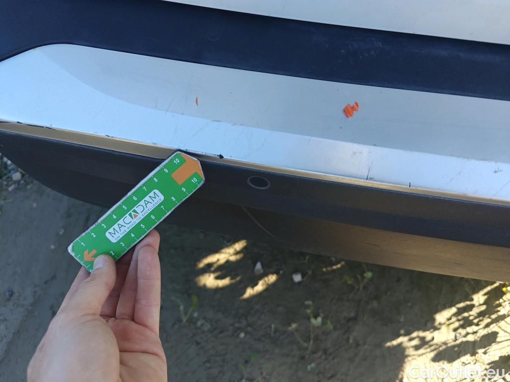  Peugeot  2008 PEUGEOT  / 2019 / 5P / todoterreno Allure BlueHDI 81kW (110CV) #35