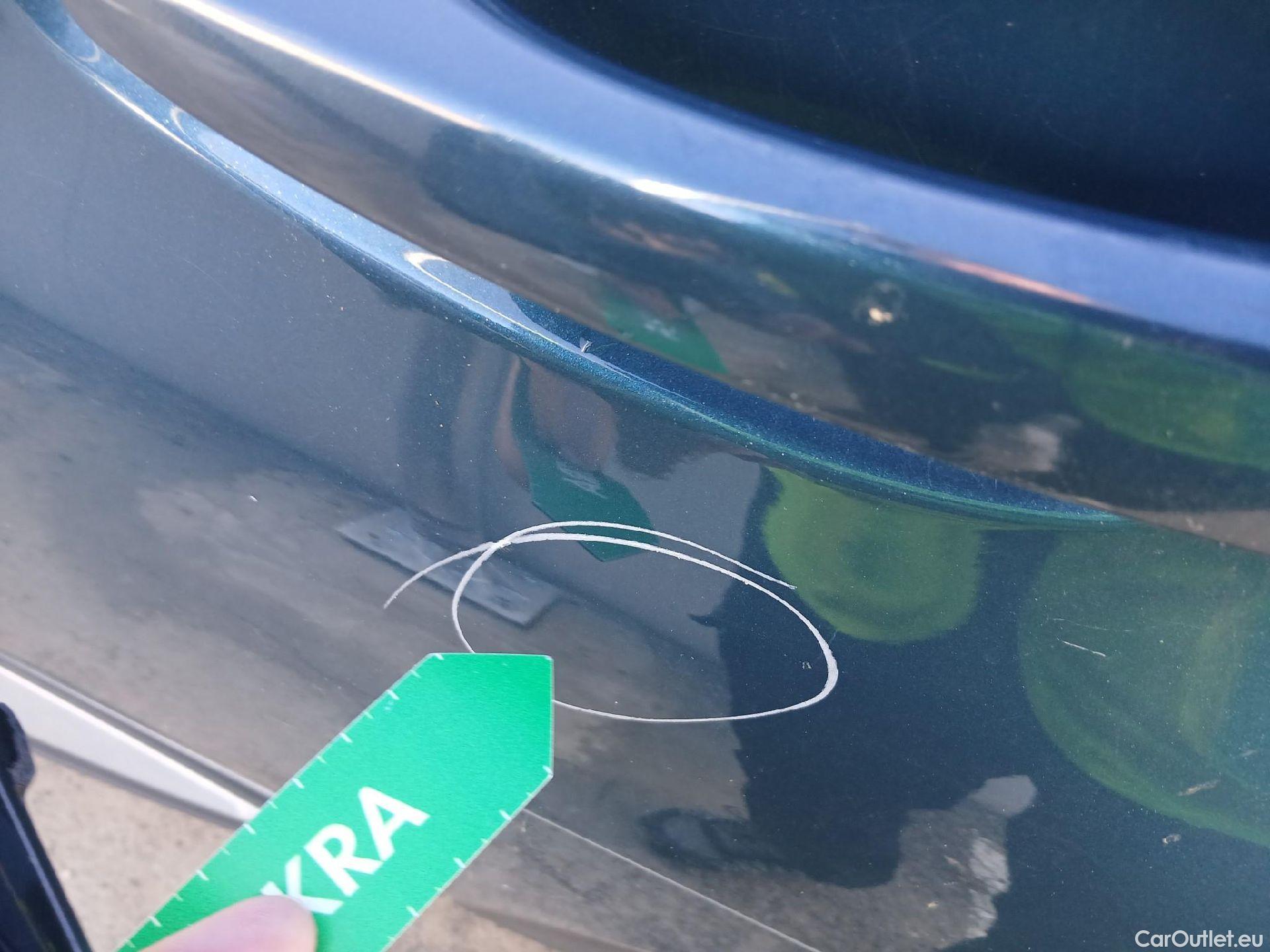  Peugeot  3008 PEUGEOT  / 2020 / 5P / todoterreno 1.5 BlueHDi 96kW (130CV) S&S Allure EAT8 #29