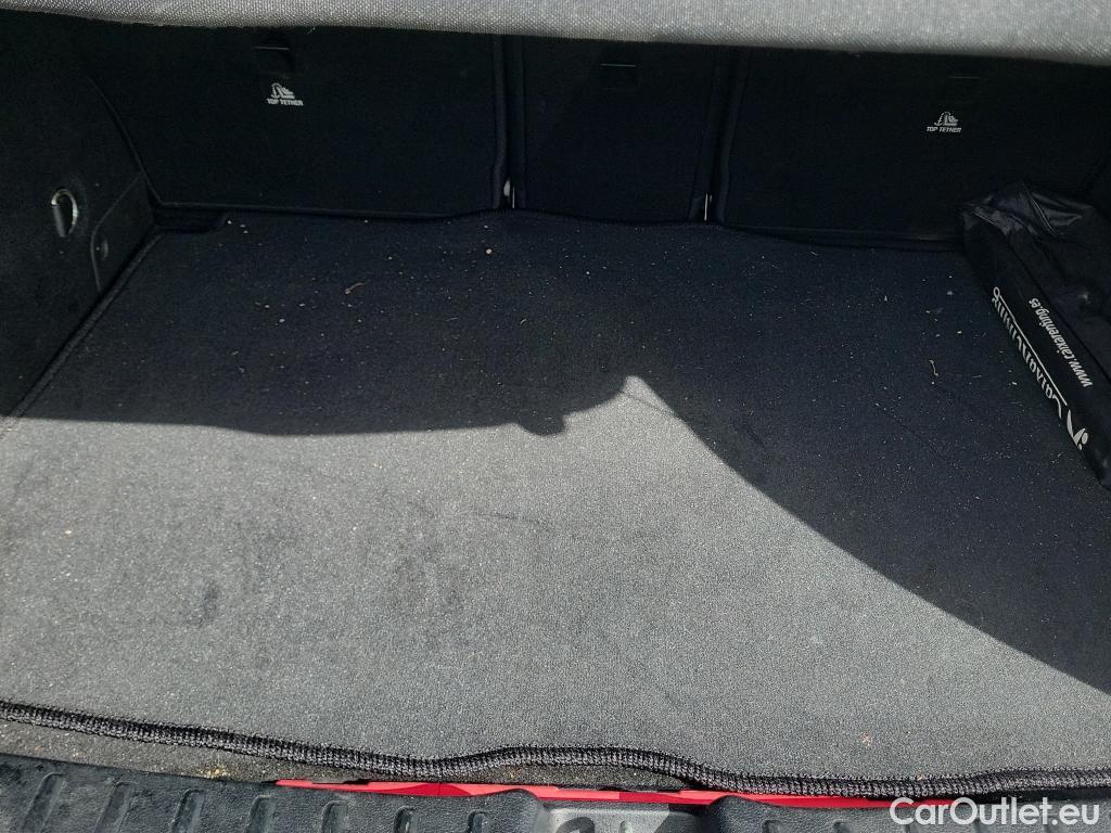  Mercedes  GLA MERCEDES-BENZ  / 2020 / 5P / todoterreno  250 e #2