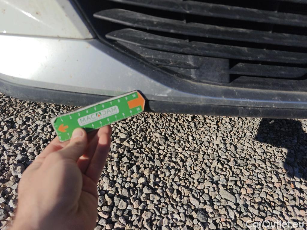  Peugeot  2008 PEUGEOT  / 2019 / 5P / todoterreno Allure BlueHDI 81kW (110CV) #47