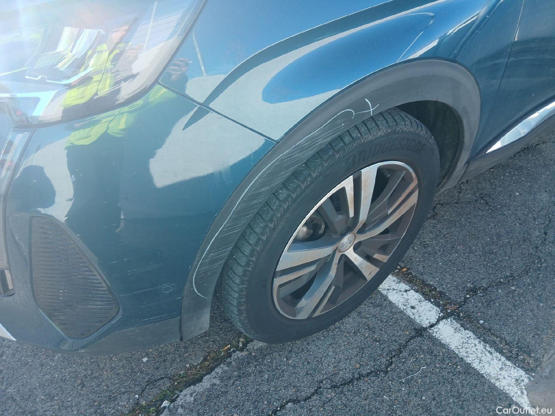  Peugeot  3008 PEUGEOT  / 2020 / 5P / todoterreno 1.5 BlueHDi 96kW (130CV) S&S Allure EAT8 #22