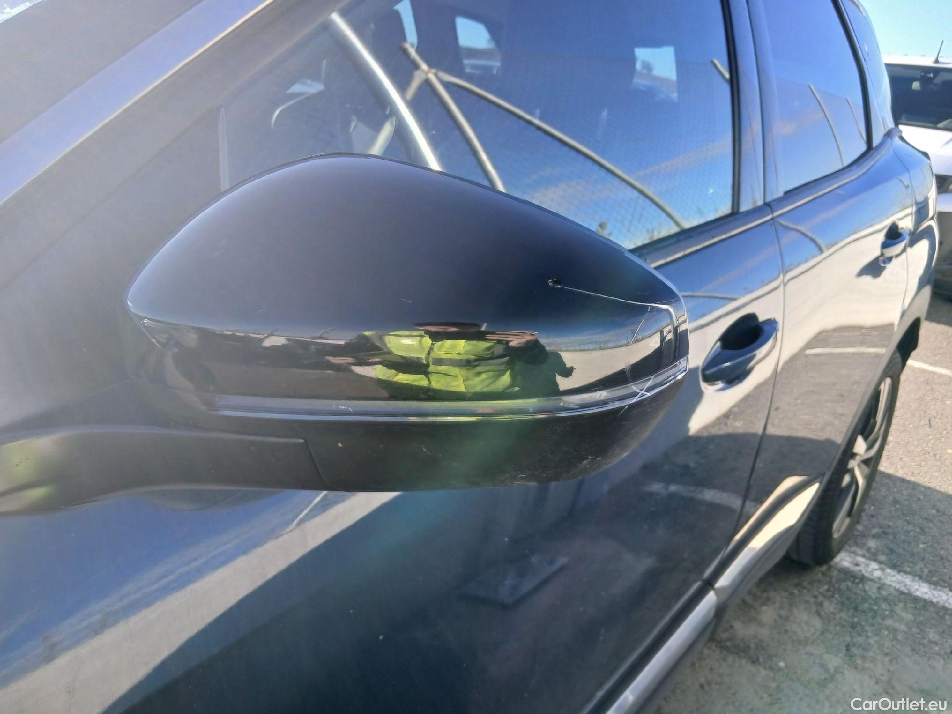  Peugeot  3008 PEUGEOT  / 2020 / 5P / todoterreno 1.5 BlueHDi 96kW (130CV) S&S Allure EAT8 #24