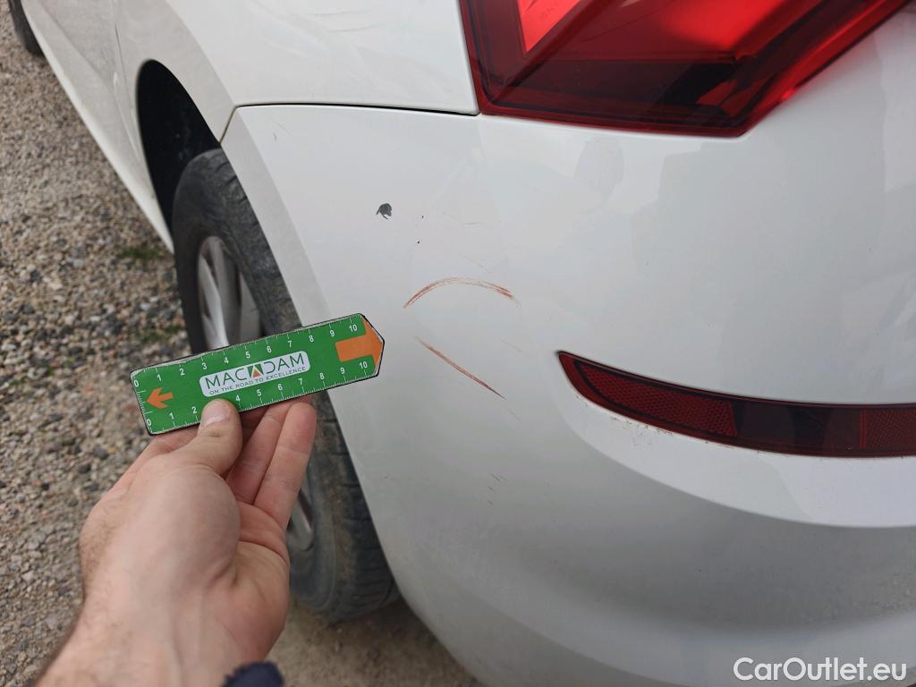  Skoda  KAMIQ SKODA  1.0 TSI 81kW (110CV) DSG Ambition #39