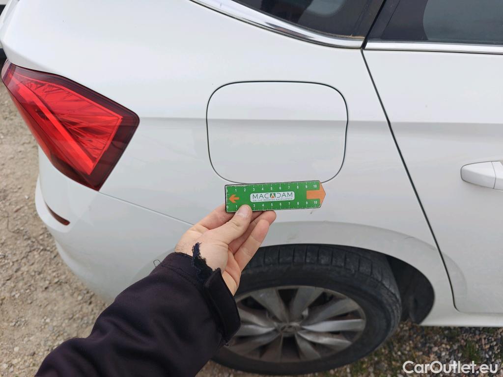  Skoda  KAMIQ SKODA  1.0 TSI 81kW (110CV) DSG Ambition #14