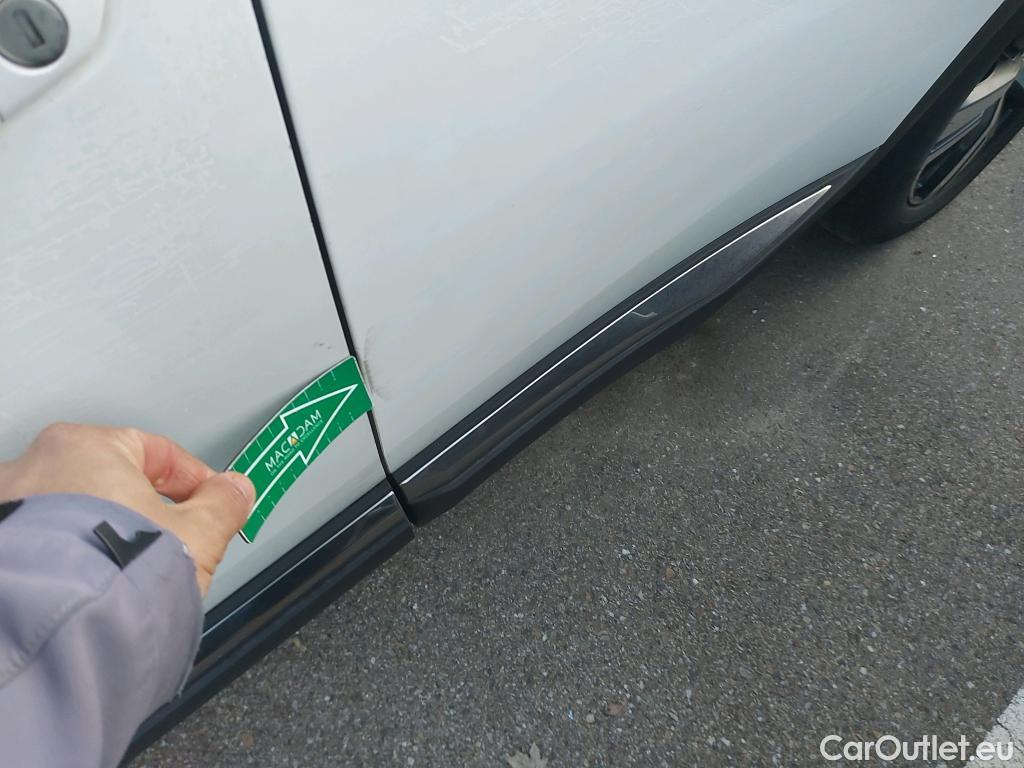  Peugeot  3008 PEUGEOT  Hybrid / 2016 / 5P / todoterreno 225 e-EAT8 GT Line #21