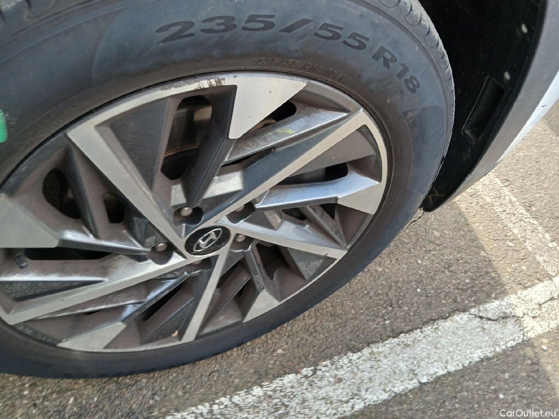  Hyundai  Tucson HYUNDAI  / 2020 / 5P / todoterreno 1.6 CRDI 100kW (136CV) 48V Tecno DCT 2C #50