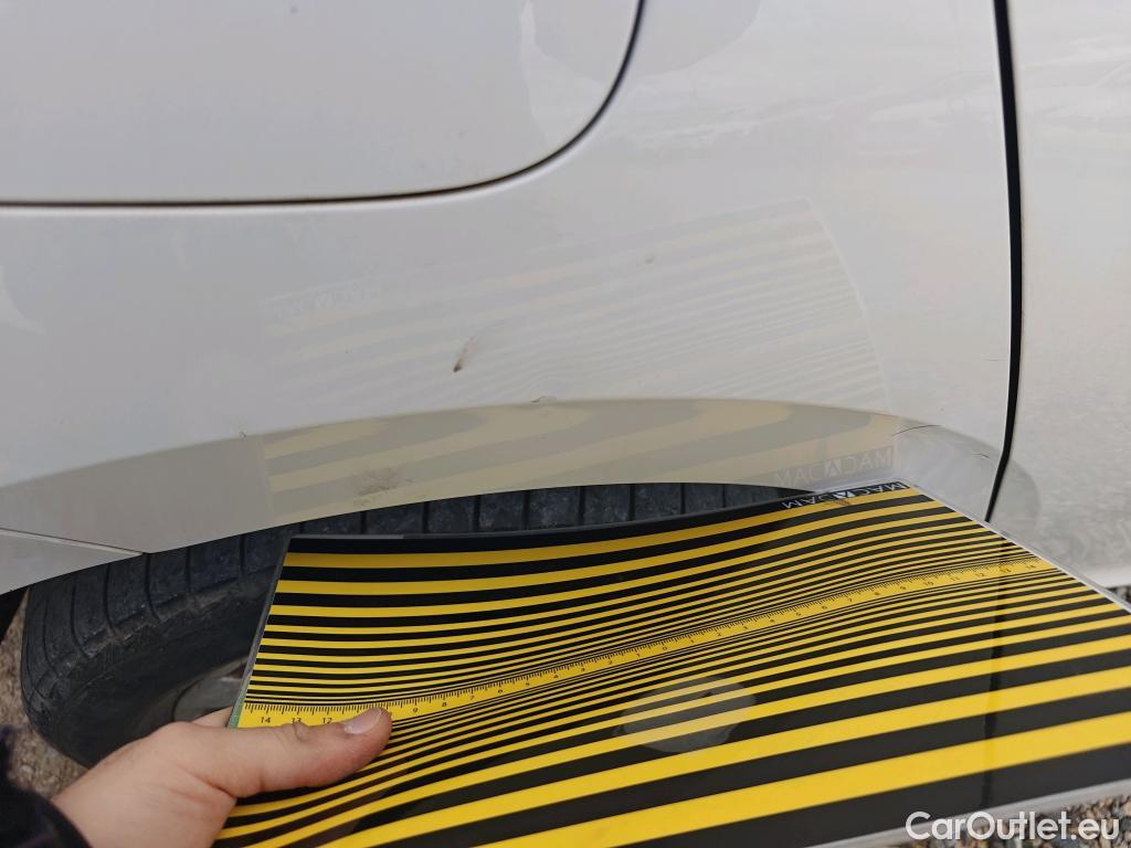  Skoda  KAMIQ SKODA  1.0 TSI 81kW (110CV) DSG Ambition #15