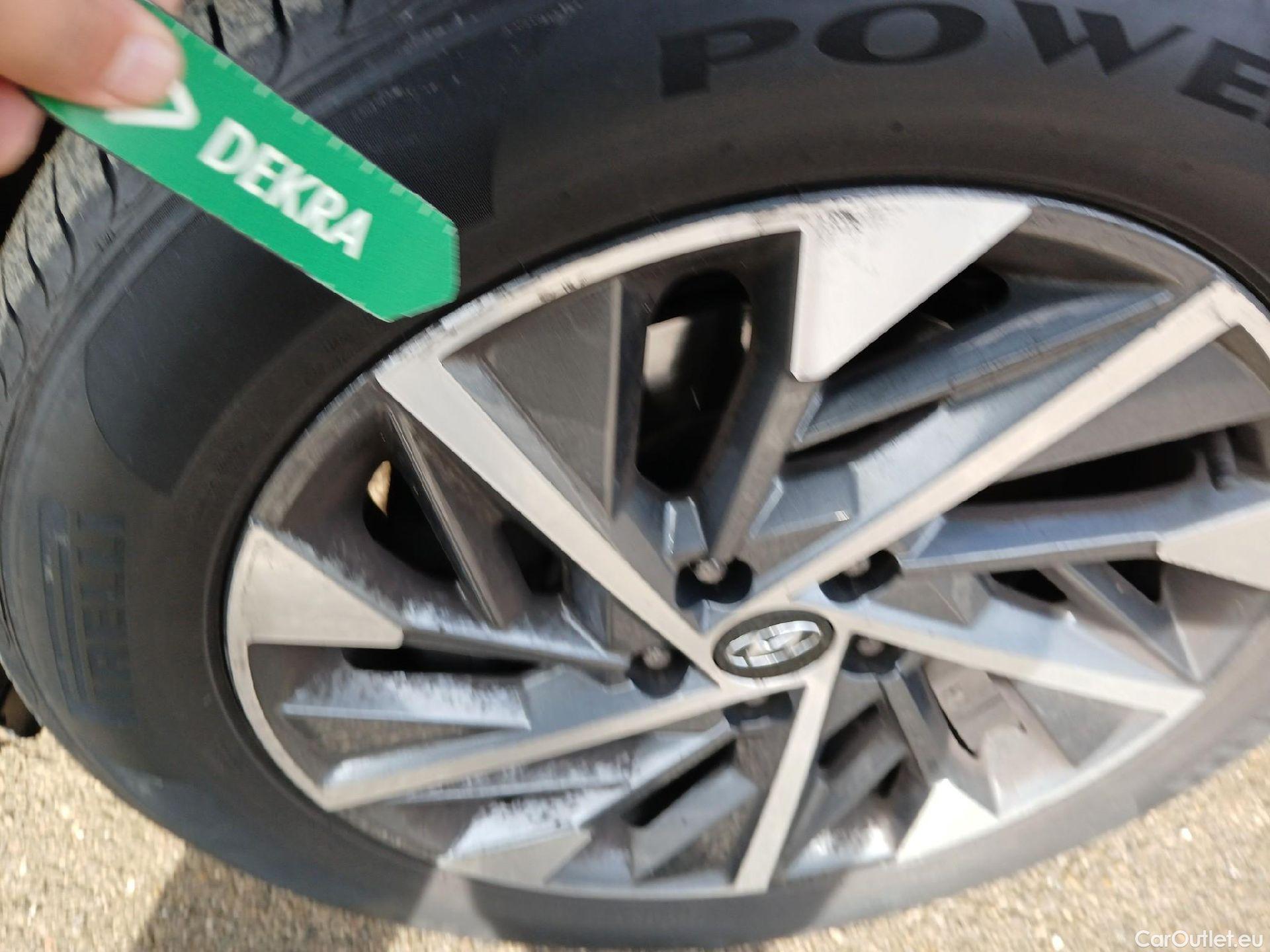  Hyundai  Tucson HYUNDAI  / 2020 / 5P / todoterreno 1.6 CRDI 100kW (136CV) 48V Tecno DCT 2C #18