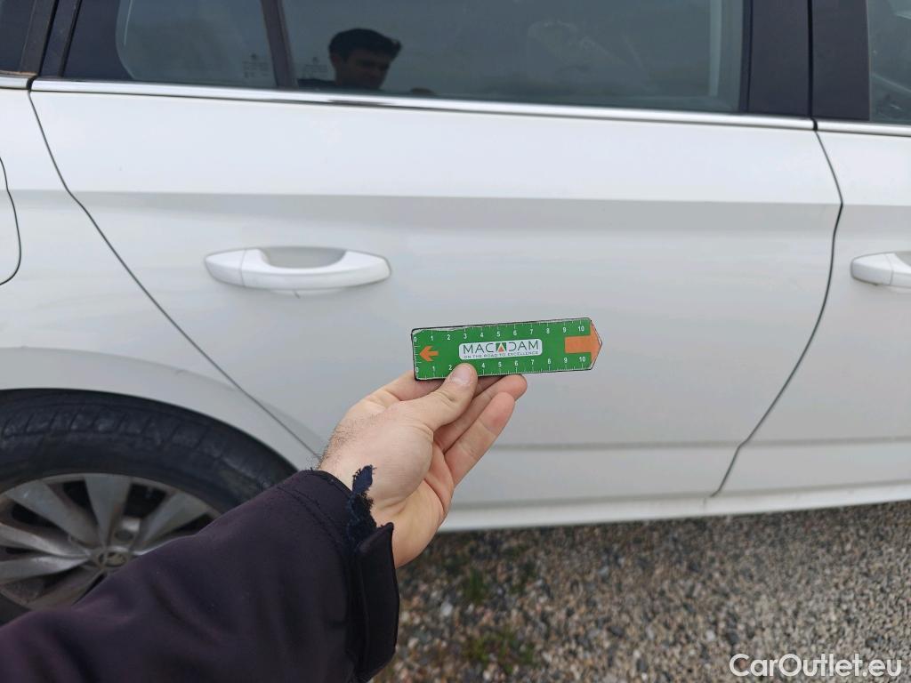  Skoda  KAMIQ SKODA  1.0 TSI 81kW (110CV) DSG Ambition #57