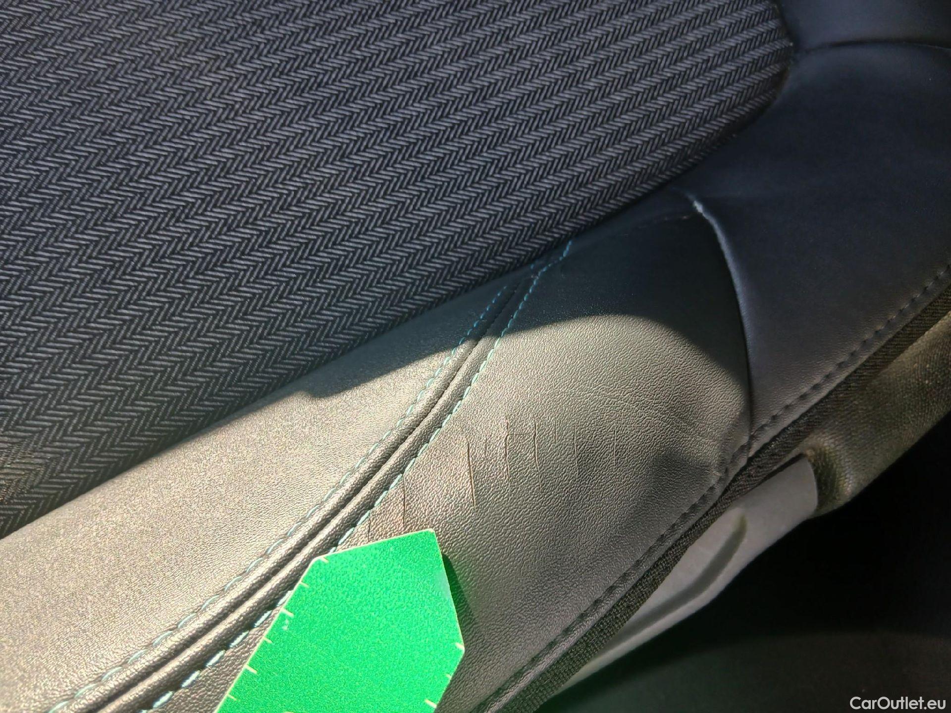  Peugeot  3008 PEUGEOT  / 2020 / 5P / todoterreno 1.5 BlueHDi 96kW (130CV) S&S Allure EAT8 #6