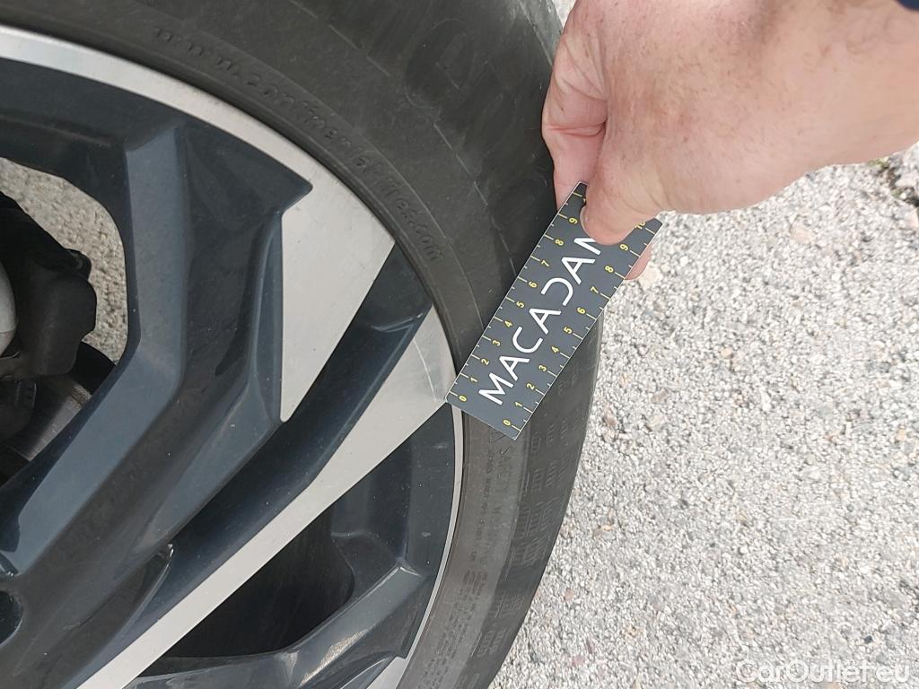  Peugeot  2008 PEUGEOT  / 2019 / 5P / todoterreno Allure BlueHDI 81kW (110CV) #2