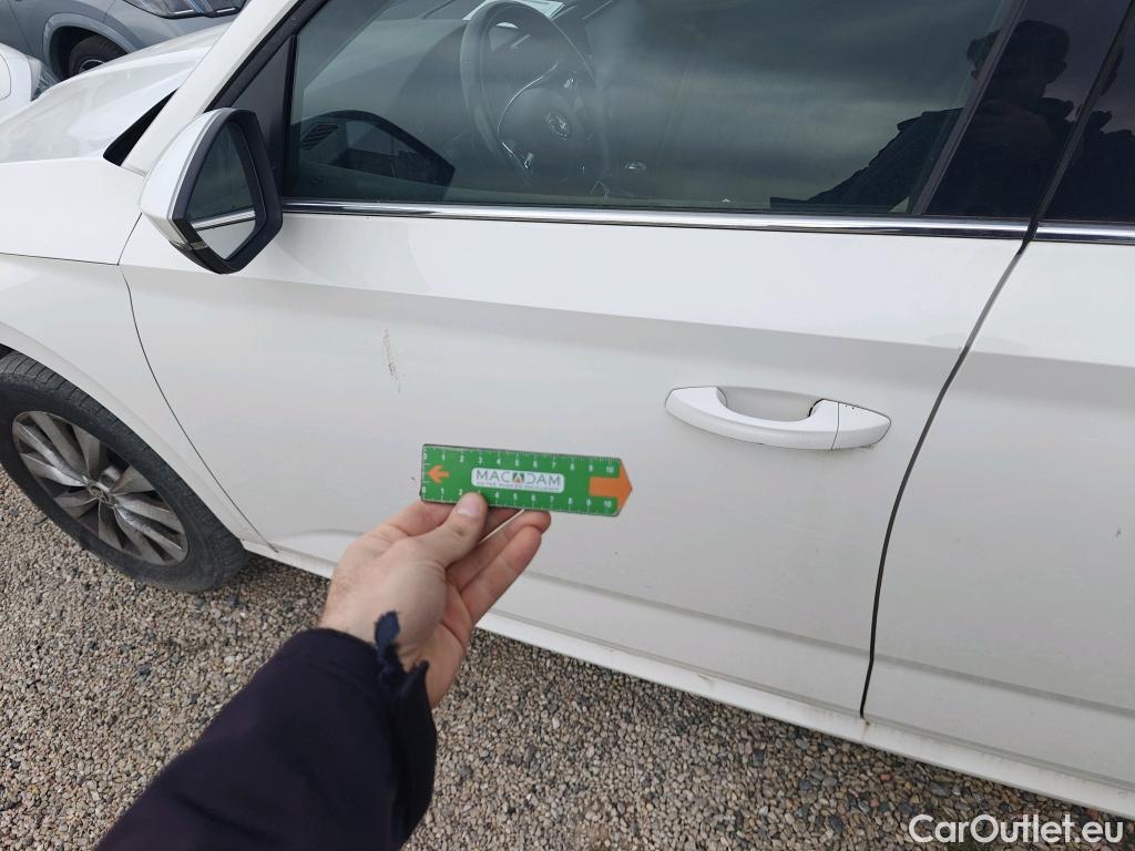  Skoda  KAMIQ SKODA  1.0 TSI 81kW (110CV) DSG Ambition #61