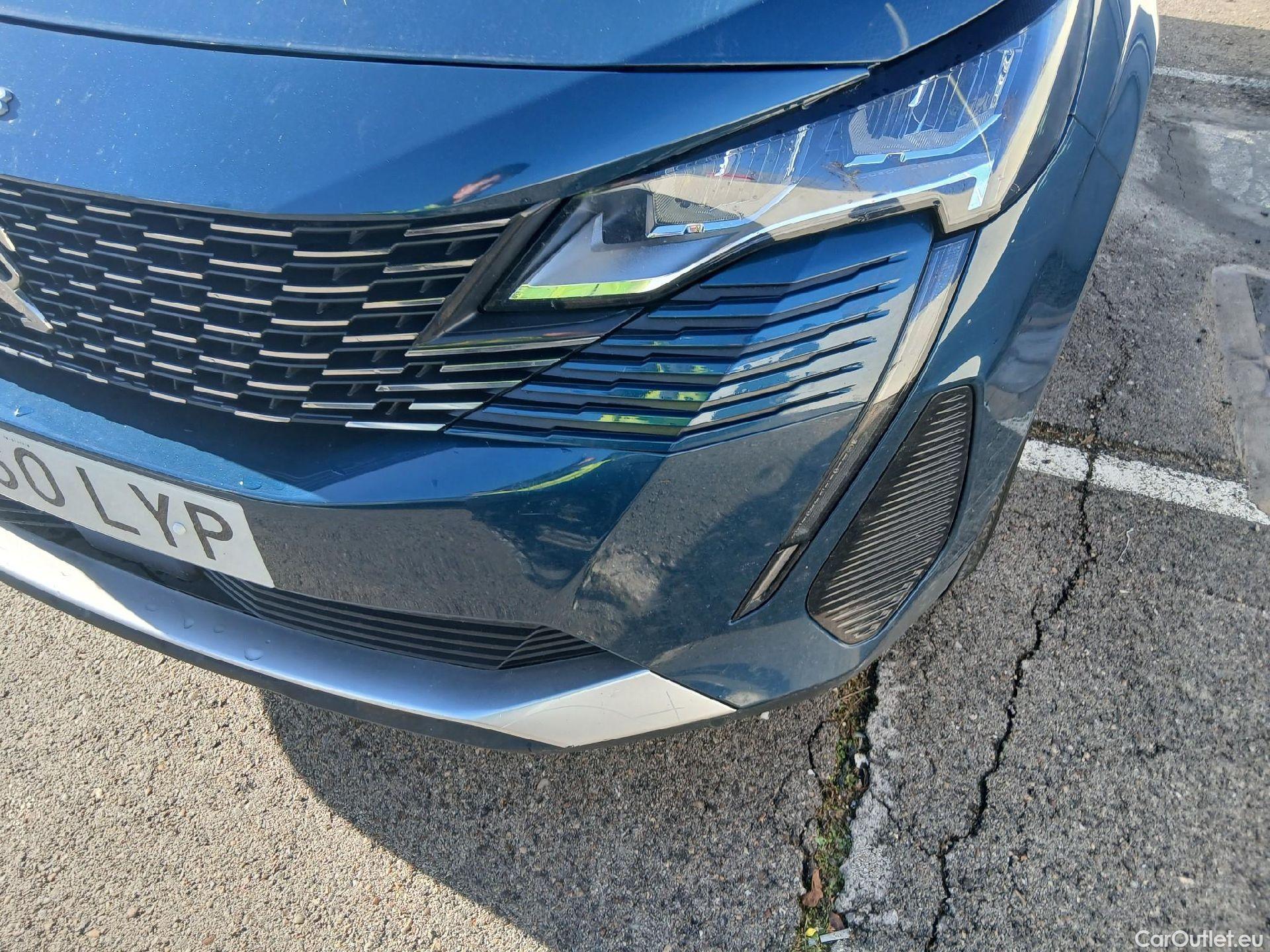  Peugeot  3008 PEUGEOT  / 2020 / 5P / todoterreno 1.5 BlueHDi 96kW (130CV) S&S Allure EAT8 #19