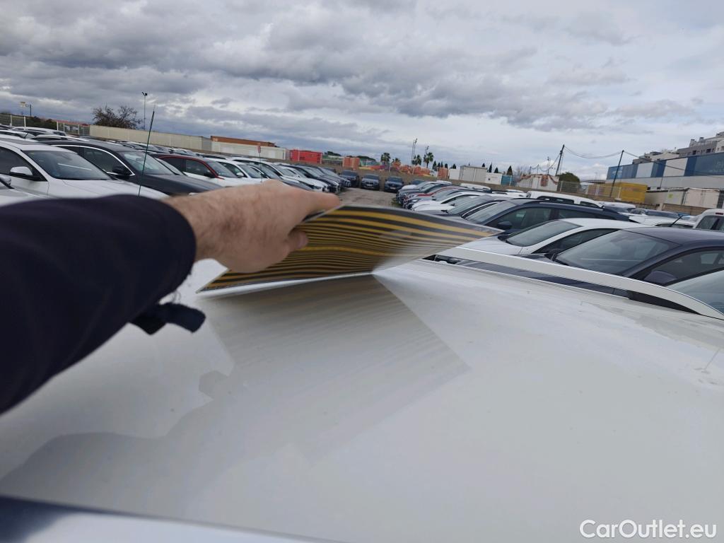  Skoda  KAMIQ SKODA  1.0 TSI 81kW (110CV) DSG Ambition #3