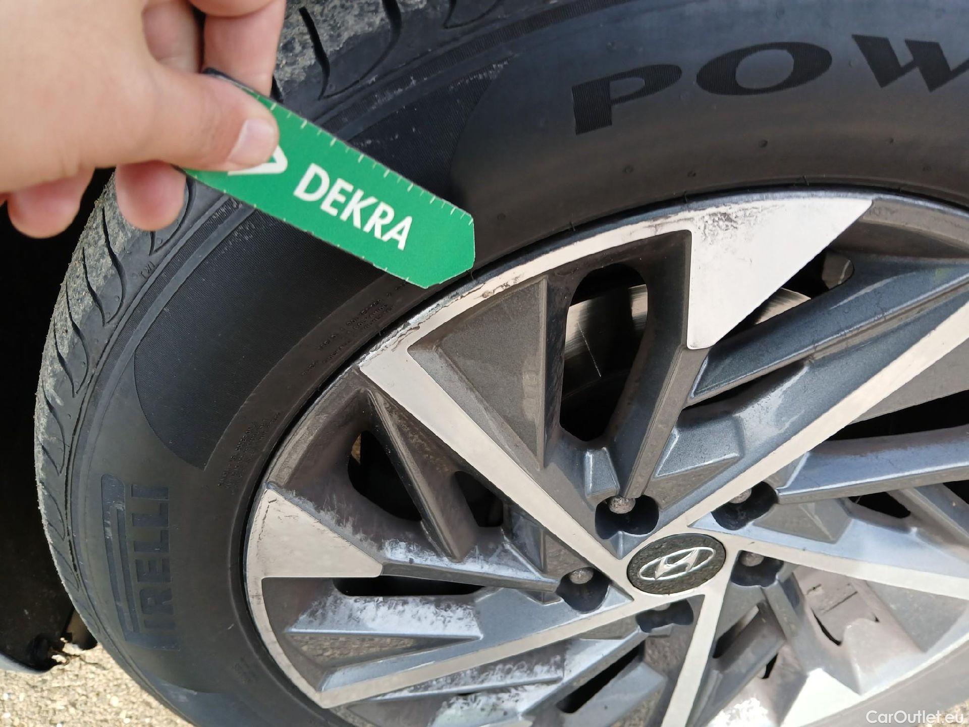  Hyundai  Tucson HYUNDAI  / 2020 / 5P / todoterreno 1.6 CRDI 100kW (136CV) 48V Tecno DCT 2C #19