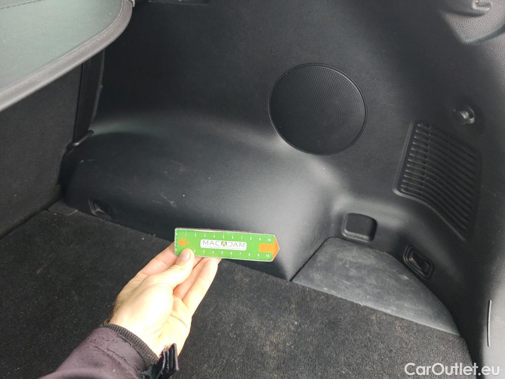  KIA  Sportage KIA  1.6MHEV Drive 100kW(136CV) 4x2(Crist Tintados) #64