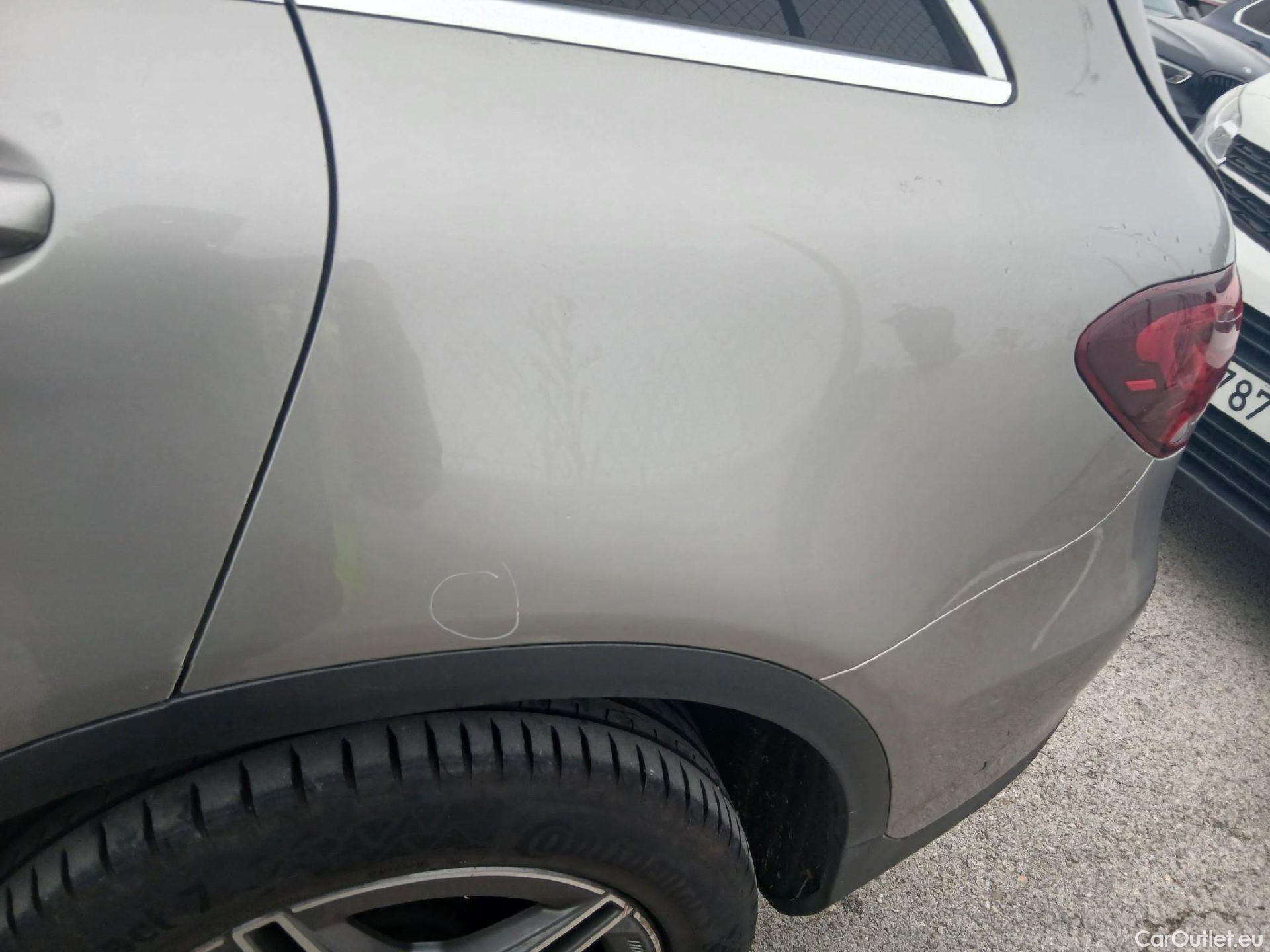  Mercedes  G-Klasee MERCEDES-BENZ Clase GLC / 2019 / 5P / todoterreno GLC 300 de 4MATIC #24