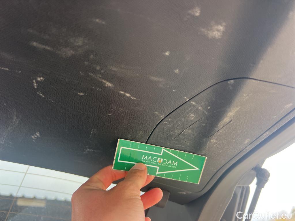  Peugeot  3008 PEUGEOT  / 2016 / 5P / todoterreno 1.5 BlueHDi 96kW (130CV) S&S Allure EAT8 #32