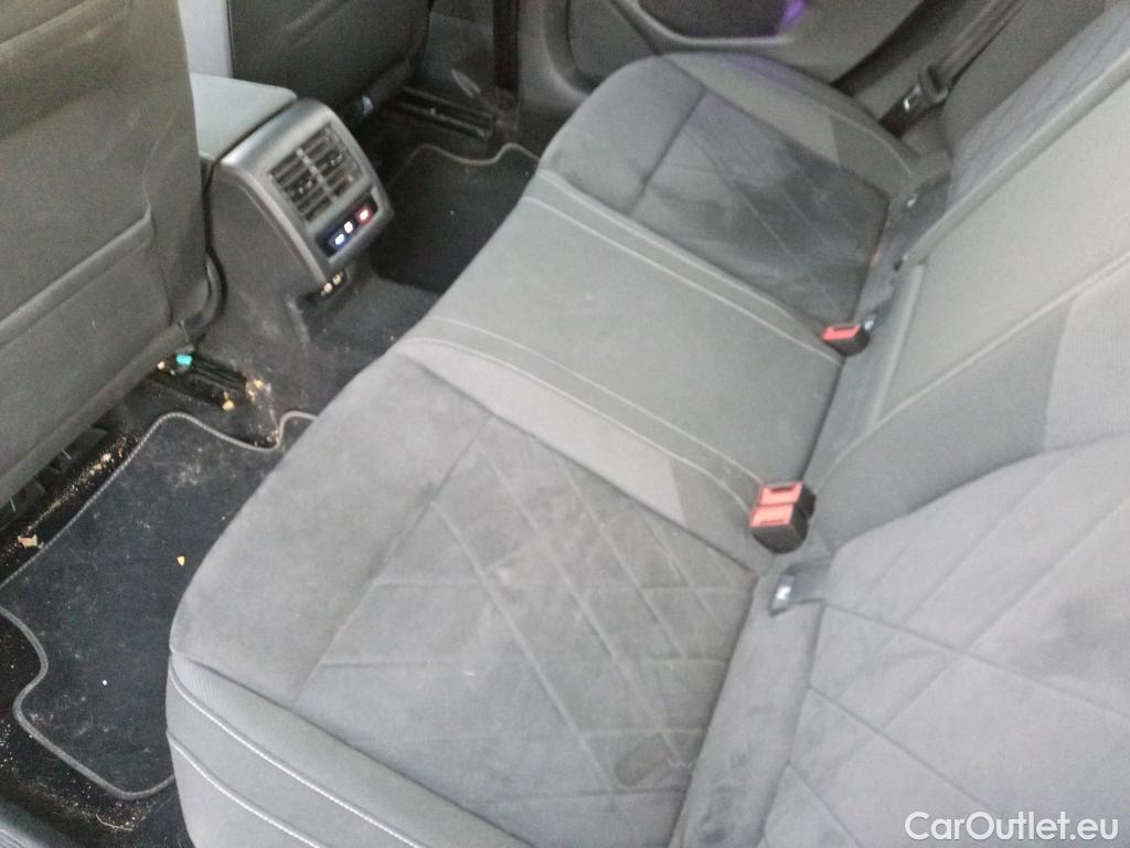  Volkswagen  Golf  VOLKSWAGEN / 2020 / 5P / berlina con portón Life 1.5 TSI 110kW (150CV) #5