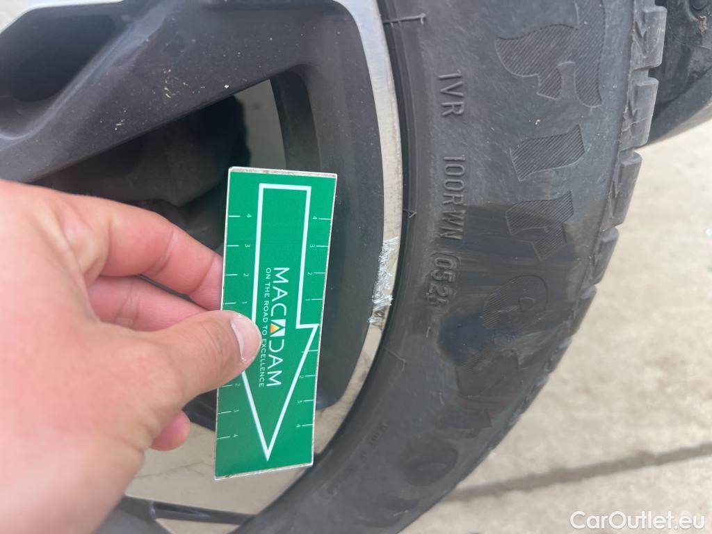  Peugeot  3008 PEUGEOT  / 2016 / 5P / todoterreno 1.5 BlueHDi 96kW (130CV) S&S Allure EAT8 #12