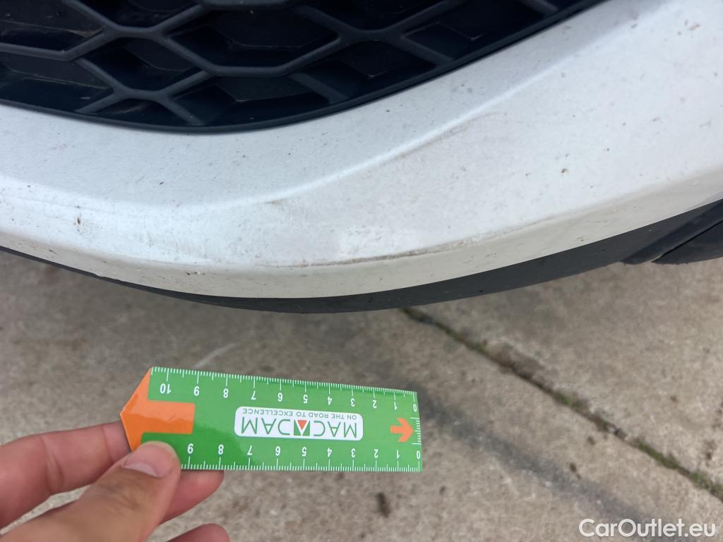  Toyota  C-HR TOYOTA  / 2019 / 5P / todoterreno 2.0 180H Advance #11