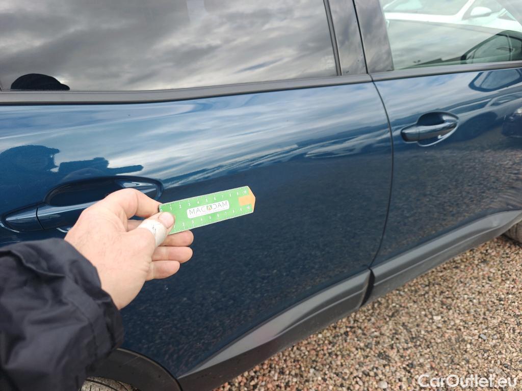  Peugeot  3008 PEUGEOT  / 2020 / 5P / todoterreno 1.5 BlueHDi 96kW Active Pack EAT8 #14