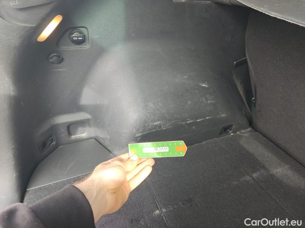  Hyundai  Tucson HYUNDAI  / 2018 / 5P / todoterreno 1.6CRDI 100kW (136CV) 48V N-Line DCT 4X2 #5