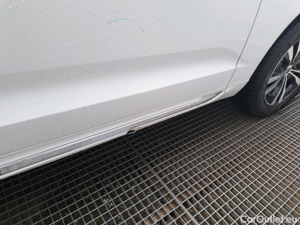  Volvo  XC60 VOLVO  / 2017 / 5P / todoterreno 2.0 T6 AWD Recharge Inscription Exp Auto #9