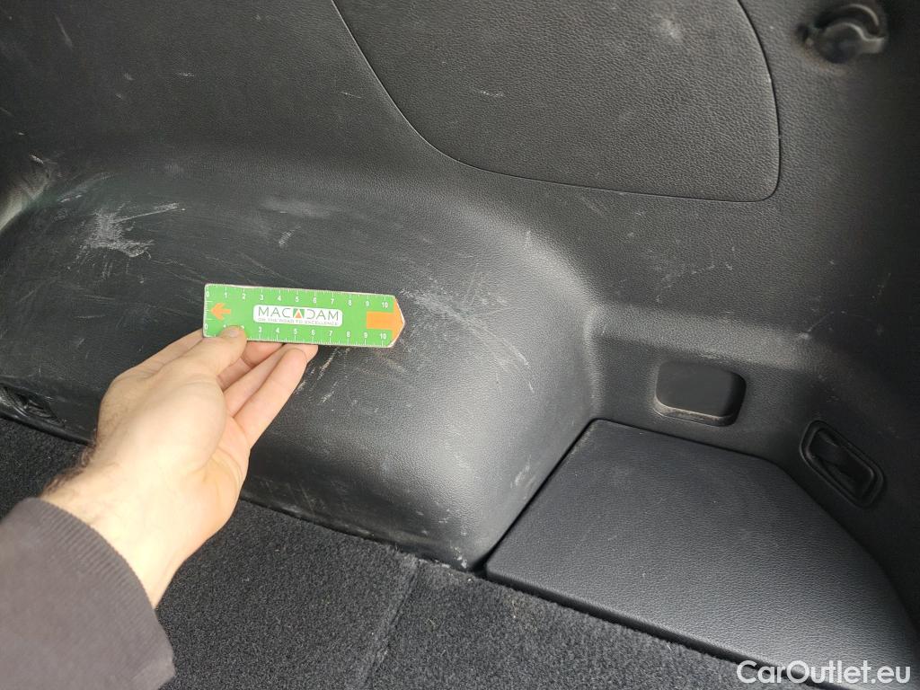  Hyundai  Tucson HYUNDAI  / 2018 / 5P / todoterreno 1.6CRDI 100kW (136CV) 48V N-Line DCT 4X2 #3