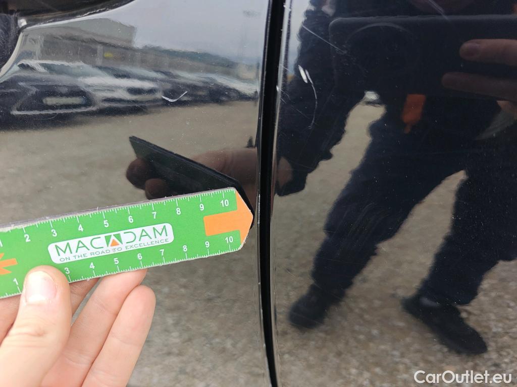  Hyundai  Tucson HYUNDAI  / 2018 / 5P / todoterreno 1.6CRDI 100kW (136CV) 48V N-Line DCT 4X2 #33