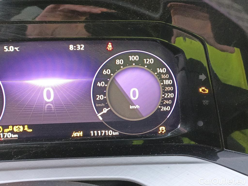  Volkswagen  Golf  VOLKSWAGEN / 2020 / 5P / berlina con portón Life 1.5 TSI 110kW (150CV) #16