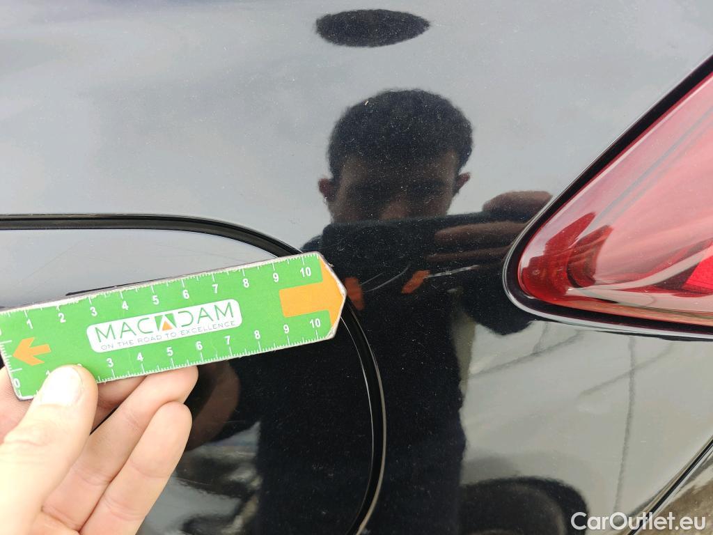  Hyundai  Tucson HYUNDAI  / 2018 / 5P / todoterreno 1.6CRDI 100kW (136CV) 48V N-Line DCT 4X2 #116