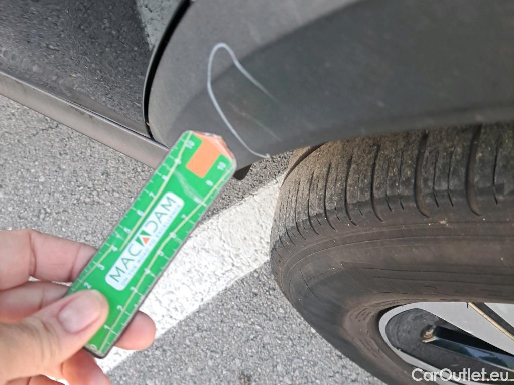  Mercedes  G-Klasee MERCEDES-BENZ GLE / 2018 / 5P / todoterreno GLE 350 de 4MATIC (Híbrido Enchufable) #48