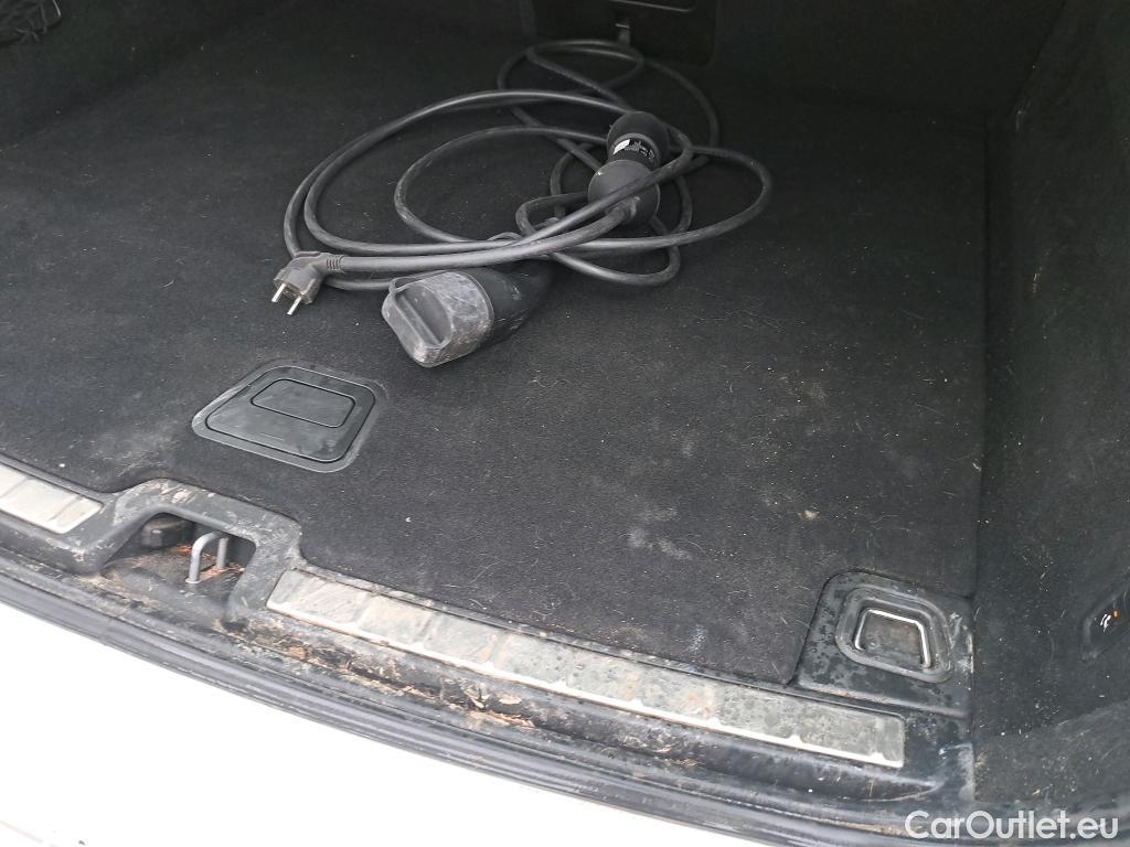  Volvo  XC60 VOLVO  / 2017 / 5P / todoterreno 2.0 T6 AWD Recharge Inscription Exp Auto #23