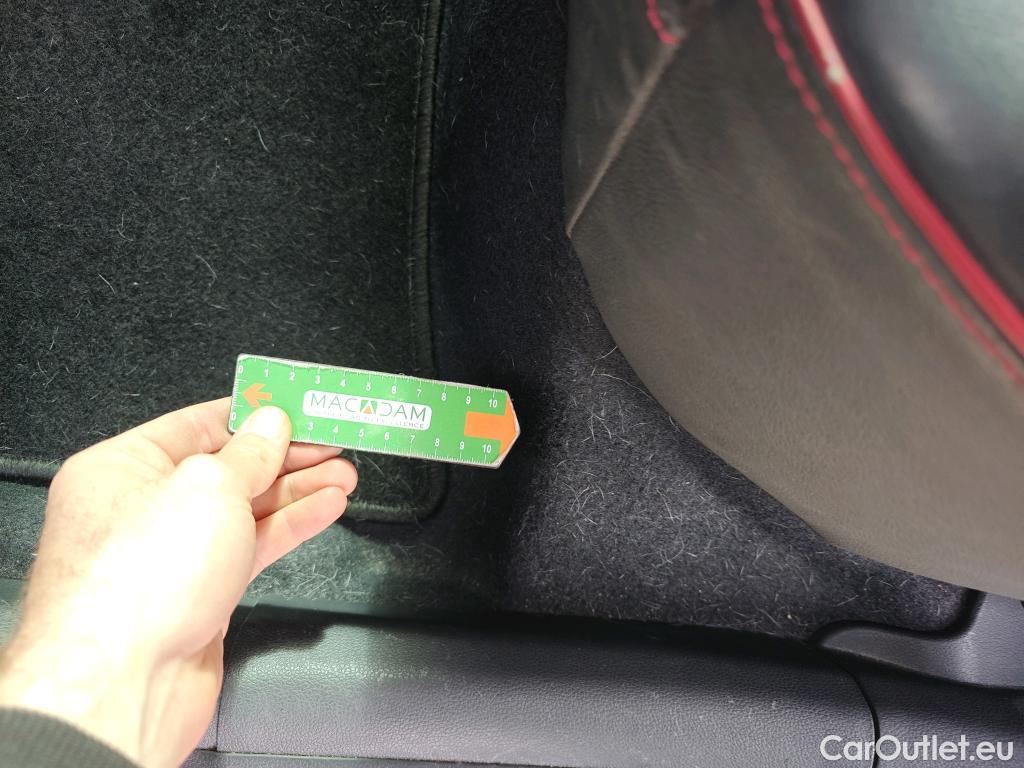  Hyundai  Tucson HYUNDAI  / 2018 / 5P / todoterreno 1.6CRDI 100kW (136CV) 48V N-Line DCT 4X2 #52